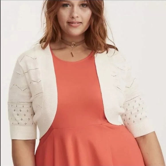 torrid Sweaters - Torrid Ivory Chevron Patterned Bolero shrug 1X
